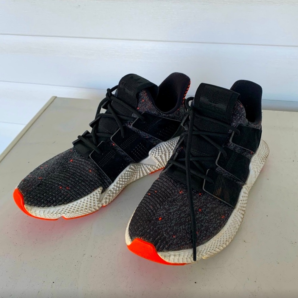 ADIDAS ORIGINALS PROPHERE BLACK/WHITE/SOLAR RED SIZE 10 GREAT CONDITION